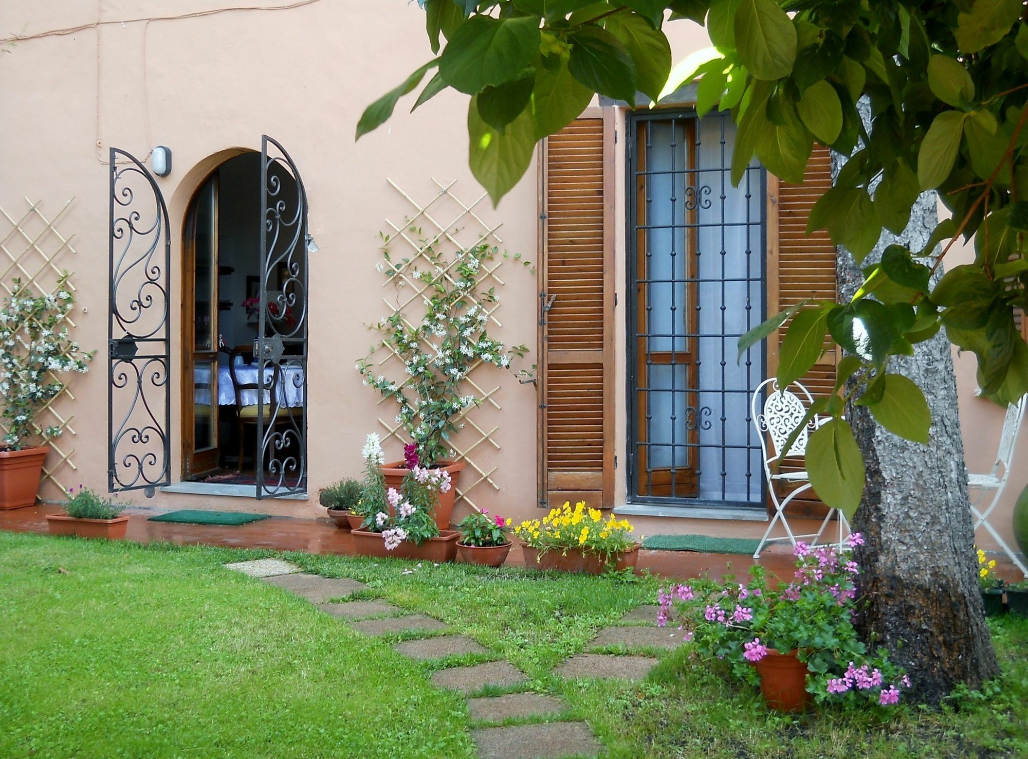 ペルージャ Al Giardino Di Alice Bed & Breakfast エクステリア 写真