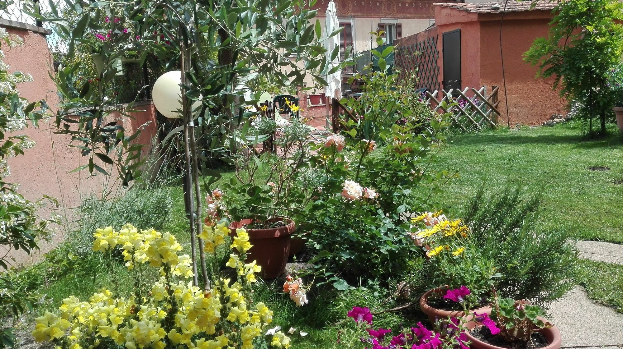 ペルージャ Al Giardino Di Alice Bed & Breakfast エクステリア 写真